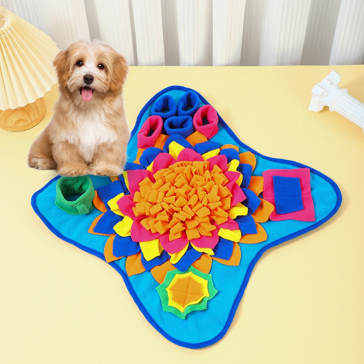 Buen colchoneta para mascotas  - Dog Puzzle Feeder Toy reseña y precio